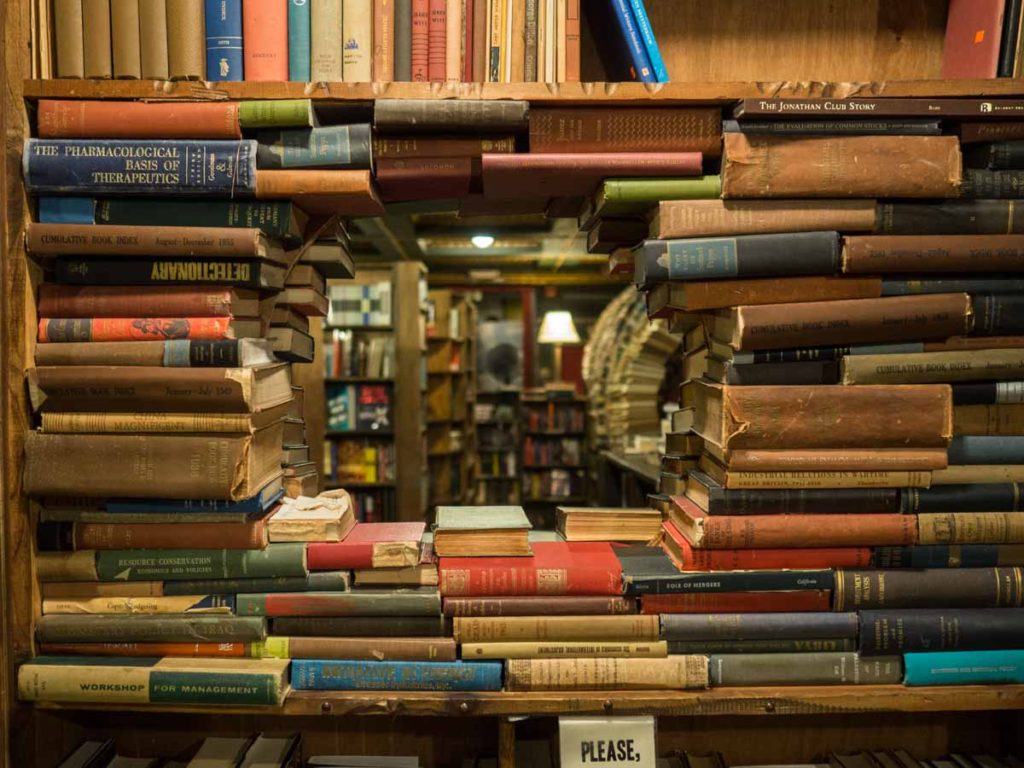 The Last Bookstore- bookstores in Los Angeles