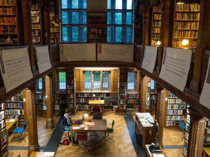 Gladstones Library FR
