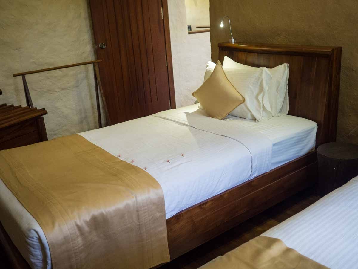 Grand Udawalawe hotel room
