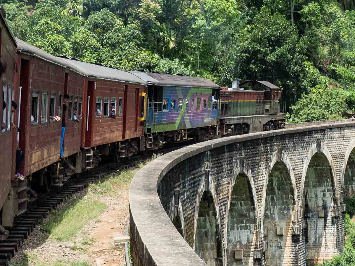 Sri Lanka travel blog advice for catching the train from Kandy to Ella