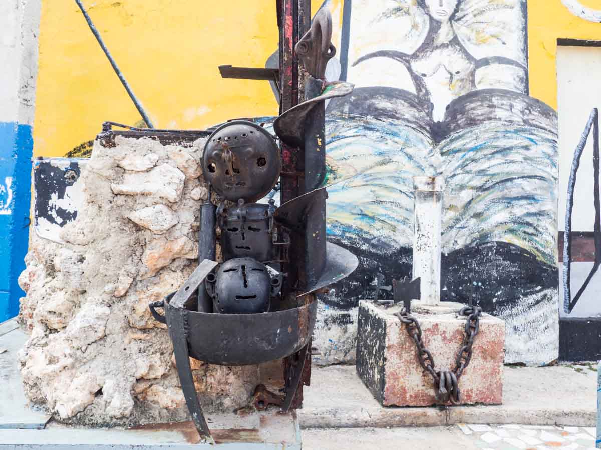 Havana Callejon de Hamel face sculpture