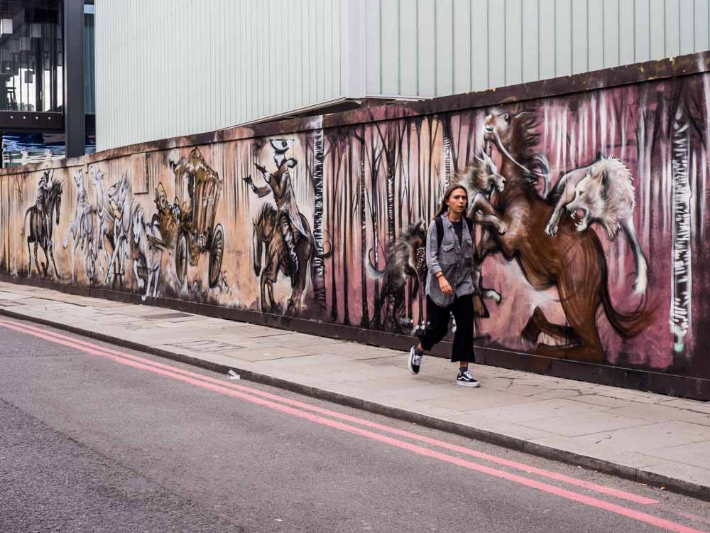 England London Street art wolf