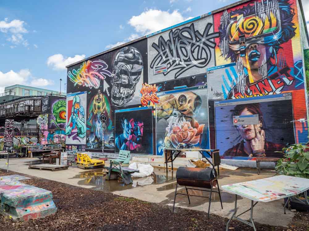 Shoreditch Nomadic Community Garden murals