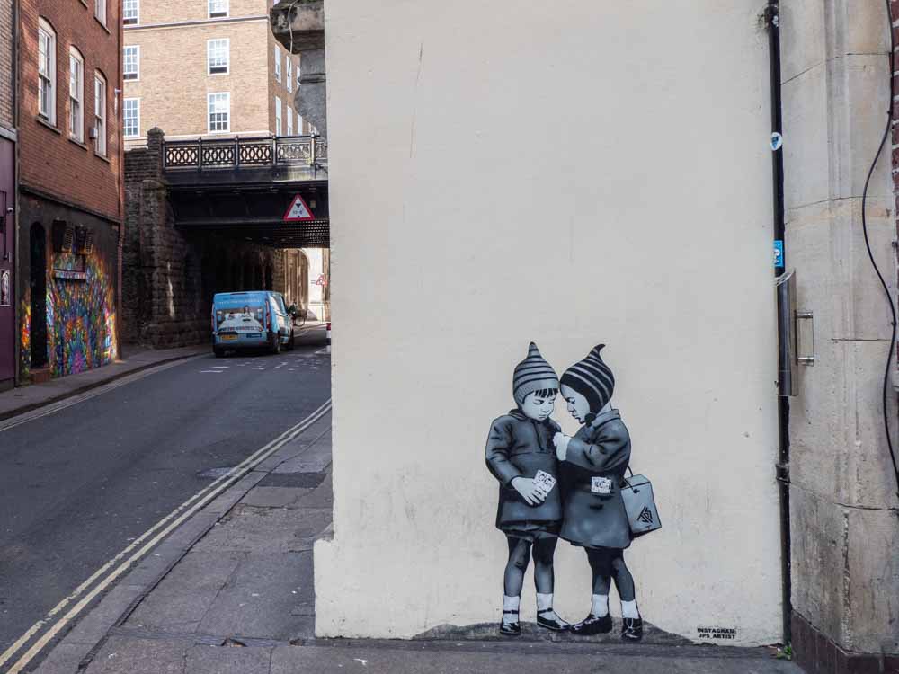 Bristol street art by JPS: Doing the Deal