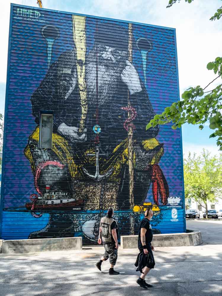 Tallinn mural by Himed. Old Man from the sea