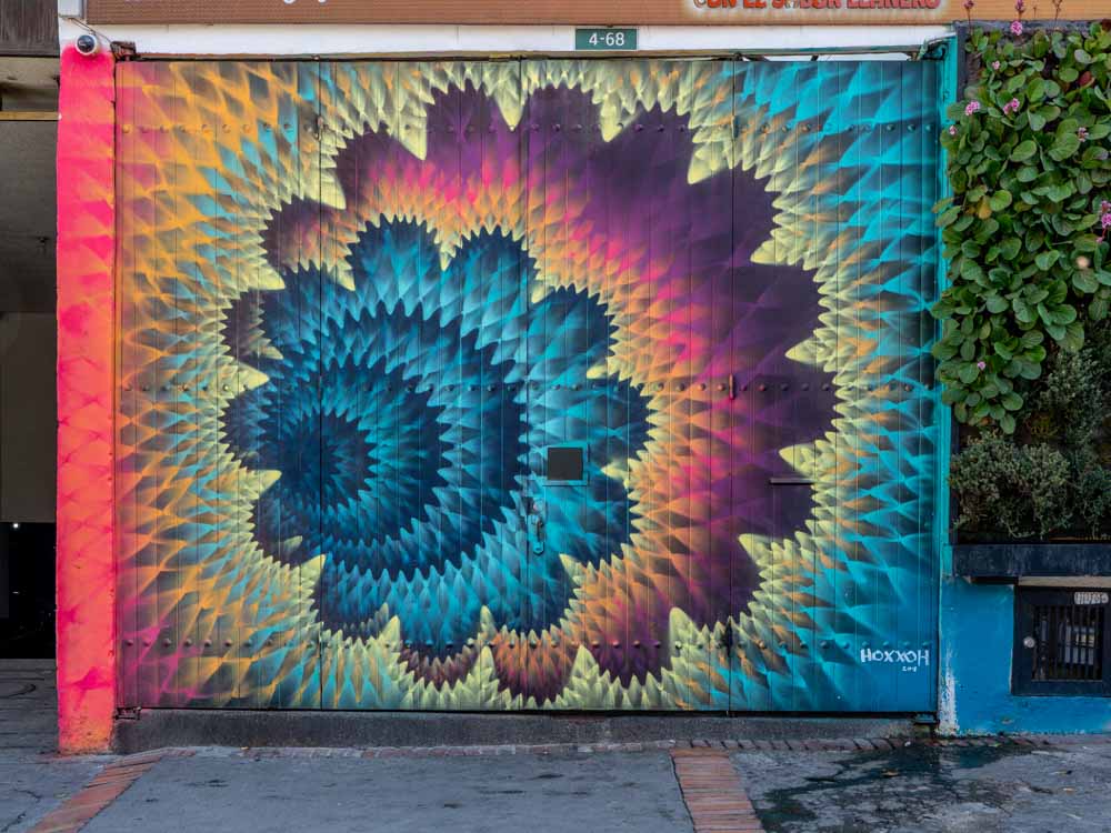 Bogota mural by Hoxxoh