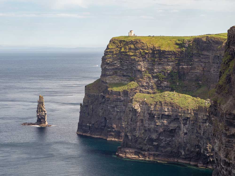 Ireland in 7 days: The Cliffs of Moher. Cliffs and stacks on the ocean