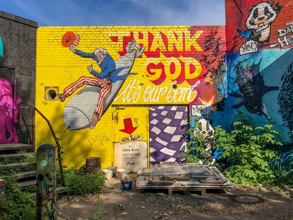 Teufelsberg Listening station mural - atomic bomb