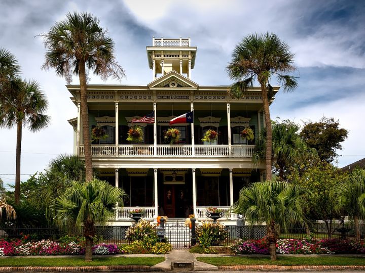 Housing Costs Texas VS Florida