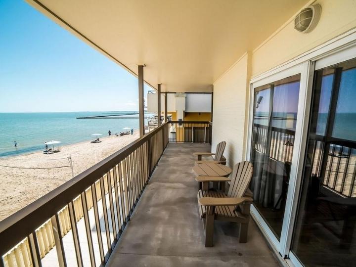 The Emerald Beach Hotel (Corpus Christi)