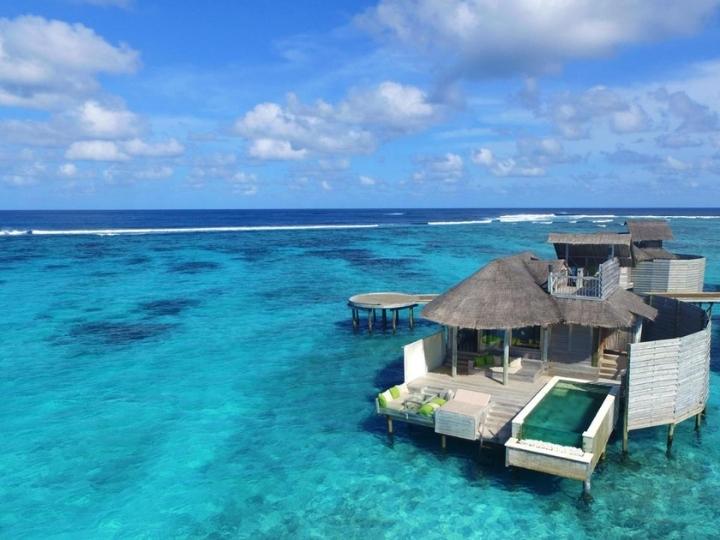 overwater bungalow in Maldives