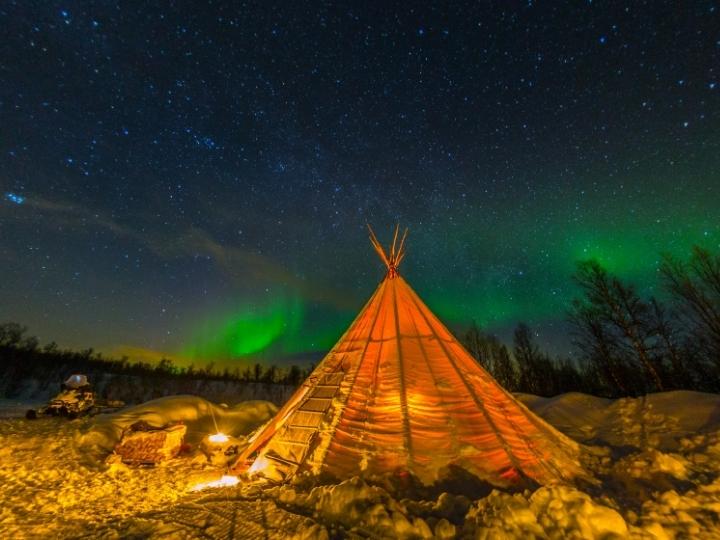 Experience the Northern Lights in Sweden