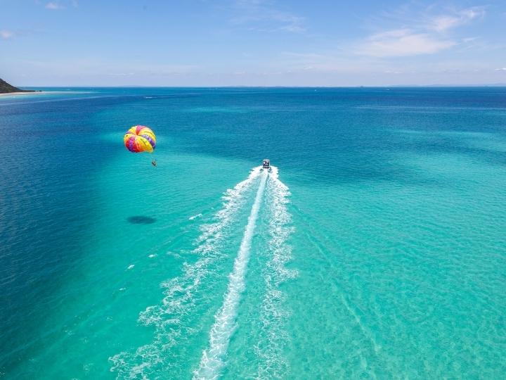 Parasailing in Maldives