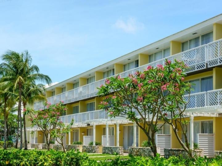 Lighthouse Pointe at Lucayan Resort