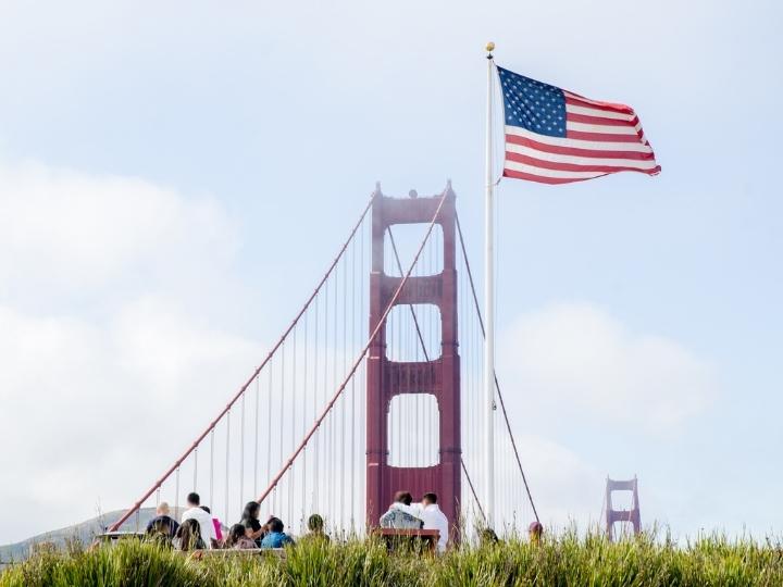 Tourists at Golden Gate Bridge