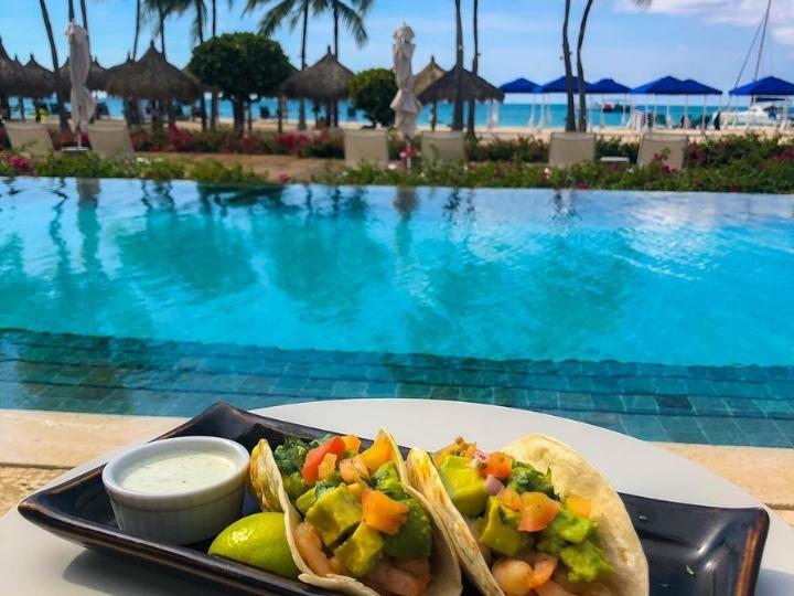 Dine in Hyatt Regency Aruba Resort, Casino, and Spa