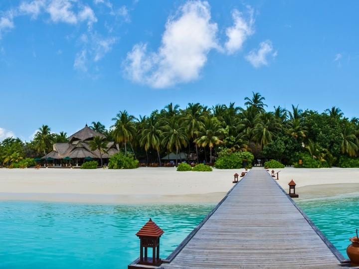 Vabbinfaru Island Beaches