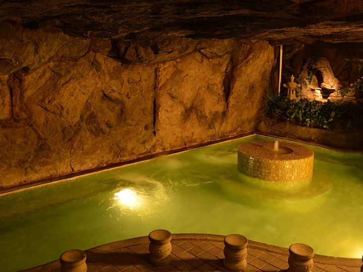 Beverly Hot Springs Spa