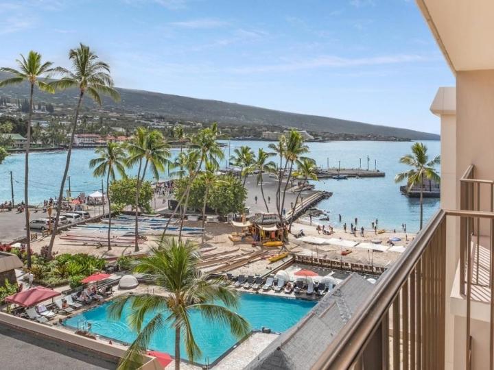 King Kamehameha's Kona Beach