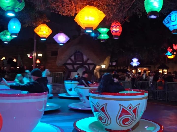Fantasyland, Mad Tea Party